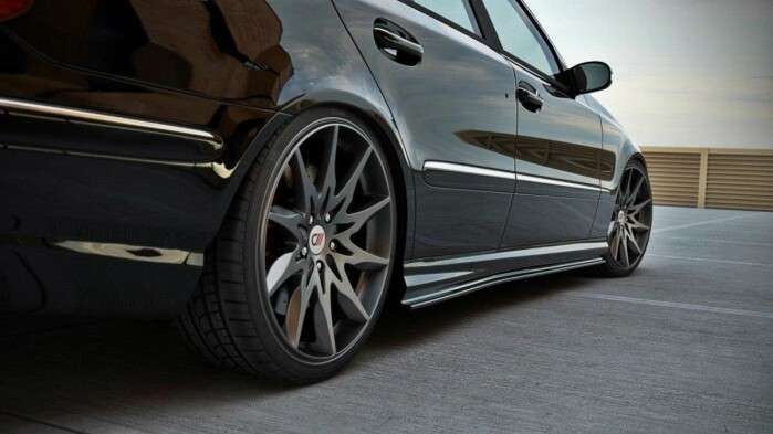 Seitenschweller Ansatz Cup Leisten passend für MERCEDES E-KLASSE W211 AMG schwarz Hochglanz
