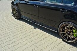 Seitenschweller Ansatz Cup Leisten passend für Skoda Fabia RS Mk1 schwarz Hochglanz