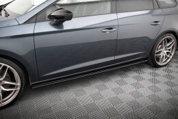 Seitenschweller Ansatz Cup Leisten V.1 passend für Seat Leon Mk3 Cupra/ FR Facelift schwarz Hochglanz