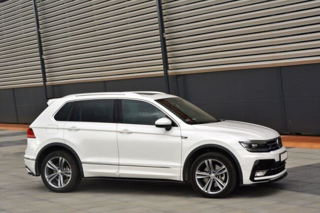 Seitenschweller Ansatz Cup Leisten für VW Tiguan R-Line Mk2 schwarz Hochglanz