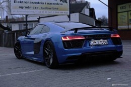 Seitenschweller Ansatz Cup Leisten passend für Audi R8 Mk.2 schwarz Hochglanz