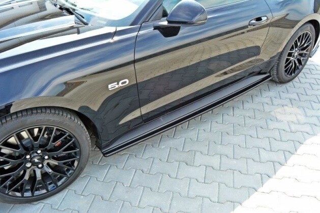 Seitenschweller Ansatz Cup Leisten für Ford Mustang GT Mk6 schwarz Hochglanz