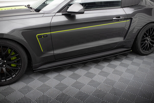 Seitenschweller Ansatz Cup Leisten passend für Ford Mustang GT Mk6 schwarz Hochglanz