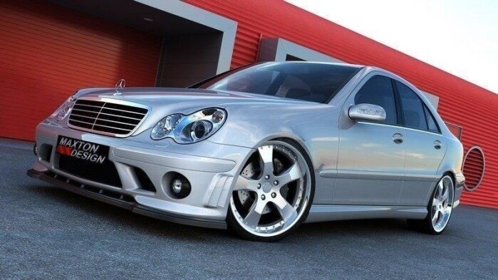 Cup Spoilerlippe Front Ansatz passend für (passend für ME-C-203-AMG204-F1 STOßSTANGE) schwarz Hochglanz