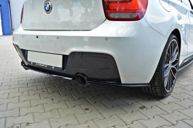 Mittlerer Cup Diffusor Heck Ansatz für BMW 1er F20/F21 M-Power  schwarz Hochglanz