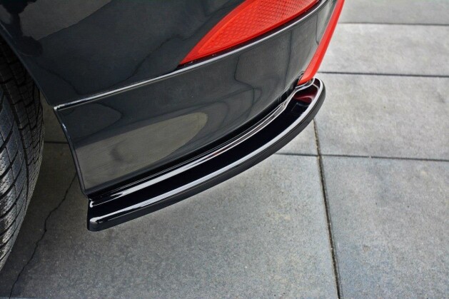 Street+ Heck Ansatz Flaps passend für Ford Focus ST-Line Mk3 FL schwarz Hochglanz
