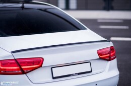 Heck Spoiler Aufsatz Abrisskante für Audi A8 D4 schwarz Hochglanz