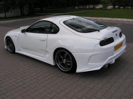 Hintere Kotflügel Verbreiterung passend für Toyota Supra mk IV