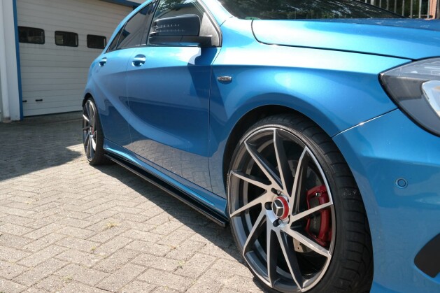 Seitenschweller Ansatz Cup Leisten passend für Mercedes W176 AMG-LINE vor Facelift Carbon Look