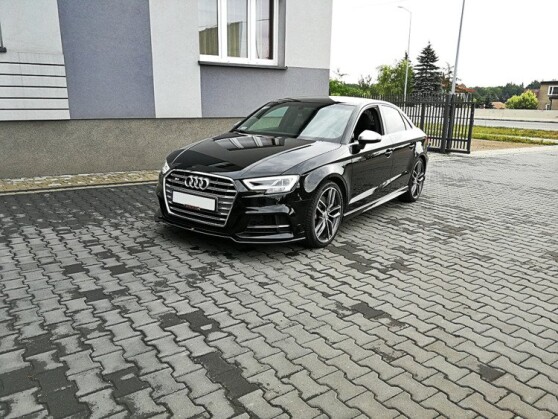 Cup Spoilerlippe Front Ansatz V.2 für Audi S3 / A3 S-Line 8V FL Limo schwarz Hochglanz