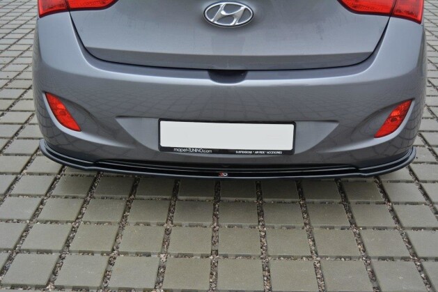 Mittlerer Cup Diffusor Heck Ansatz für Hyundai i30 mk.2 schwarz Hochglanz