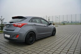 Mittlerer Cup Diffusor Heck Ansatz passend für Hyundai i30 mk.2 schwarz Hochglanz