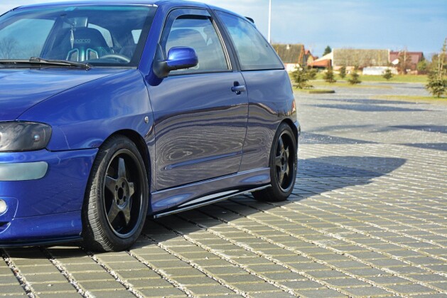 Seitenschweller Ansatz Cup Leisten passend für SEAT IBIZA MK2 FACELIFT CUPRA schwarz Hochglanz