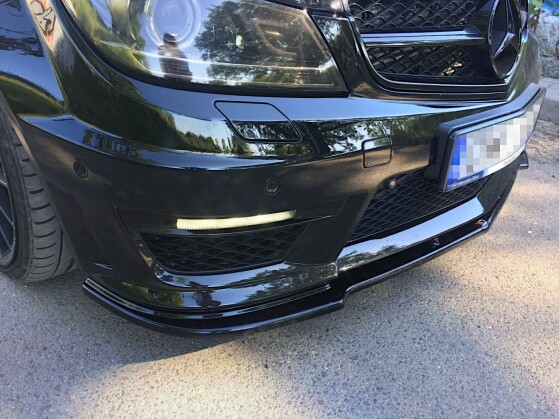 Cup Spoilerlippe Front Ansatz für Mercedes C63 AMG Limo / Kombi W204 FL / S204 FL schwarz Hochglanz