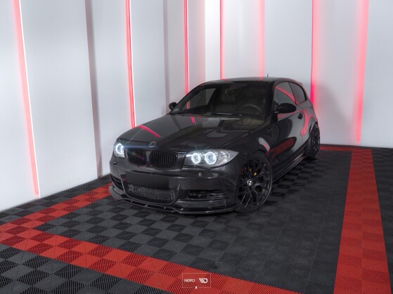 Seitenschweller Ansatz Cup Leisten passend für BMW 1er E81/ E87 FACELIFT schwarz Hochglanz