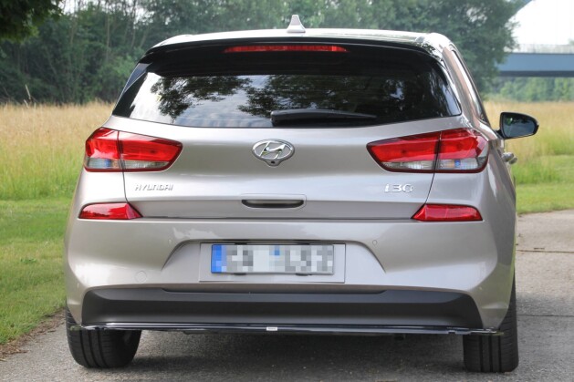 Mittlerer Cup Diffusor Heck Ansatz passend für HYUNDAI I30 MK3 HATCHBACK schwarz Hochglanz