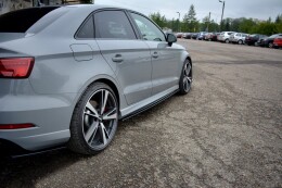 Seitenschweller Ansatz Cup Leisten für Audi RS3 Limousine 8V Facelift schwarz Hochglanz
